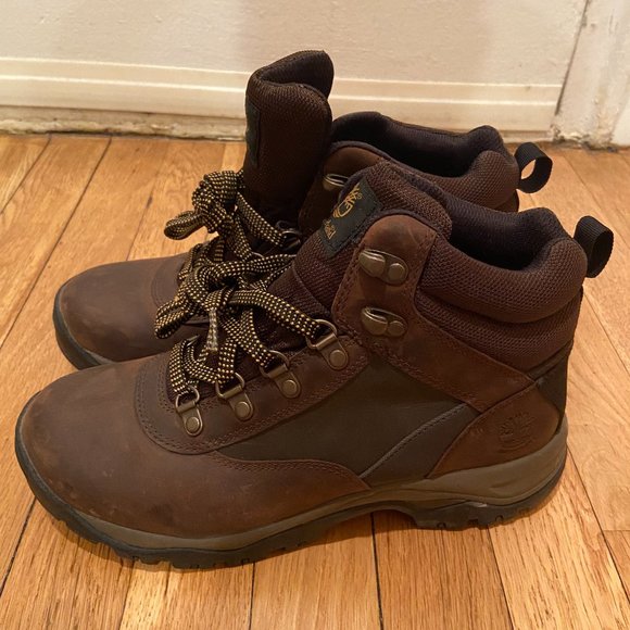 keele ridge hiking boot